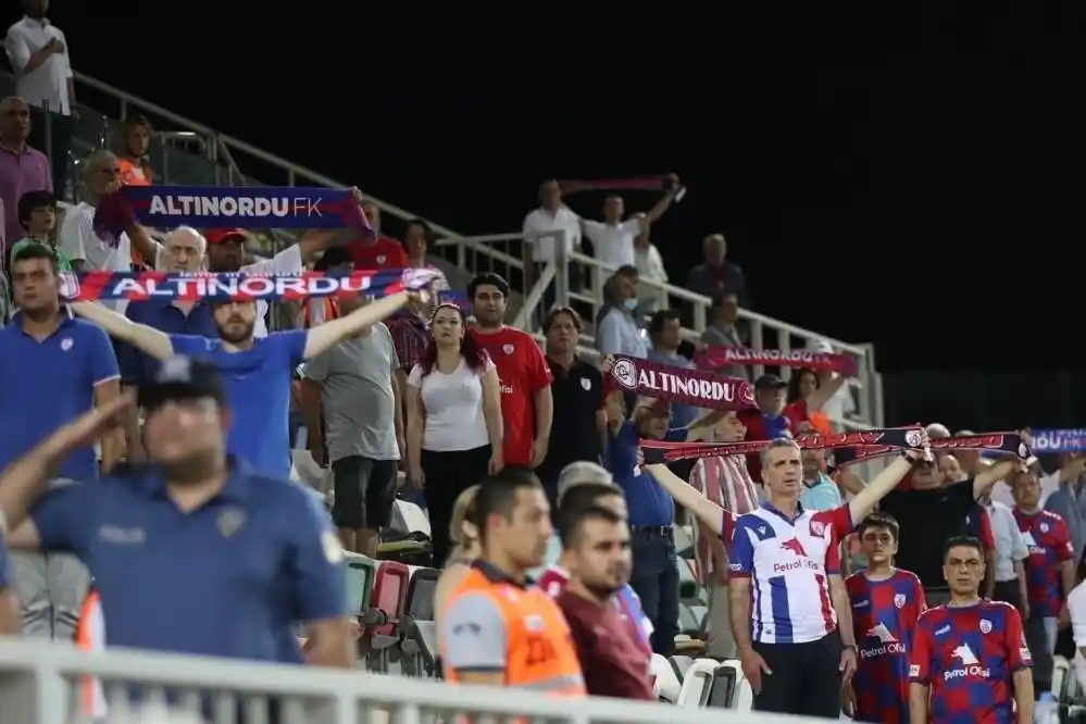 Altınordu - Boluspor maçının biletleri satışa çıktı
, İZMİR haberleri
