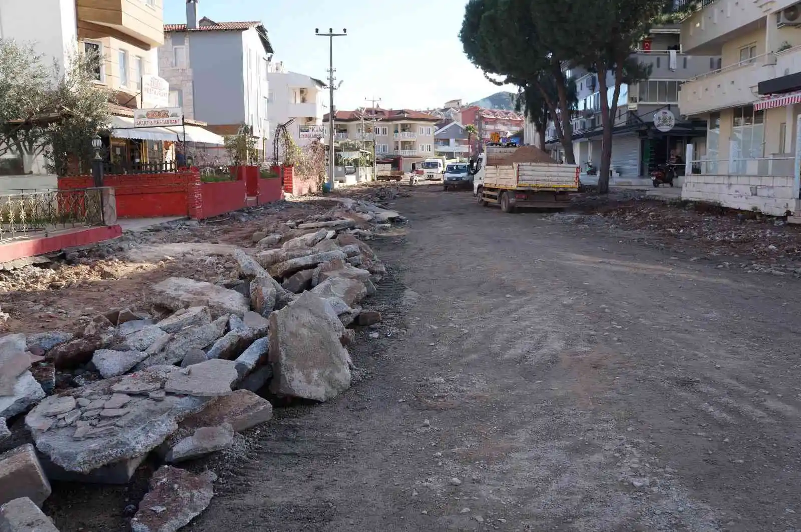 Mehmet Akif Ersoy Caddesi yenileniyor
, MUĞLA haberleri