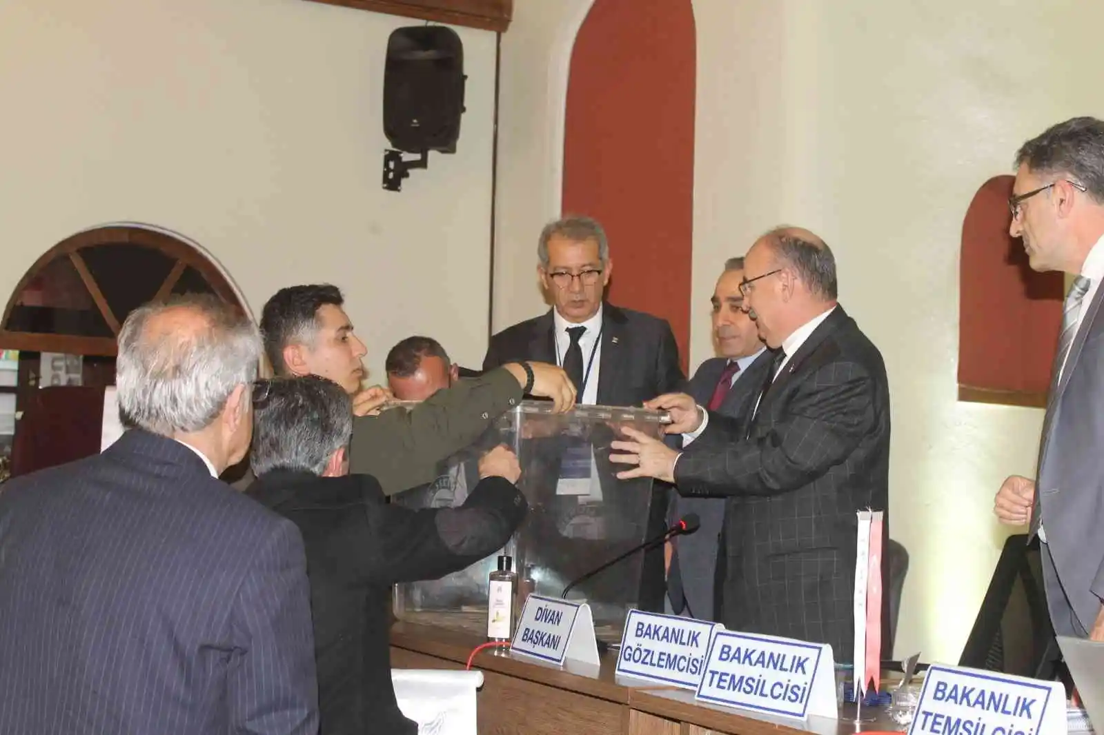 Turgutlu OSB’de mevcut yönetimle devam kararı
