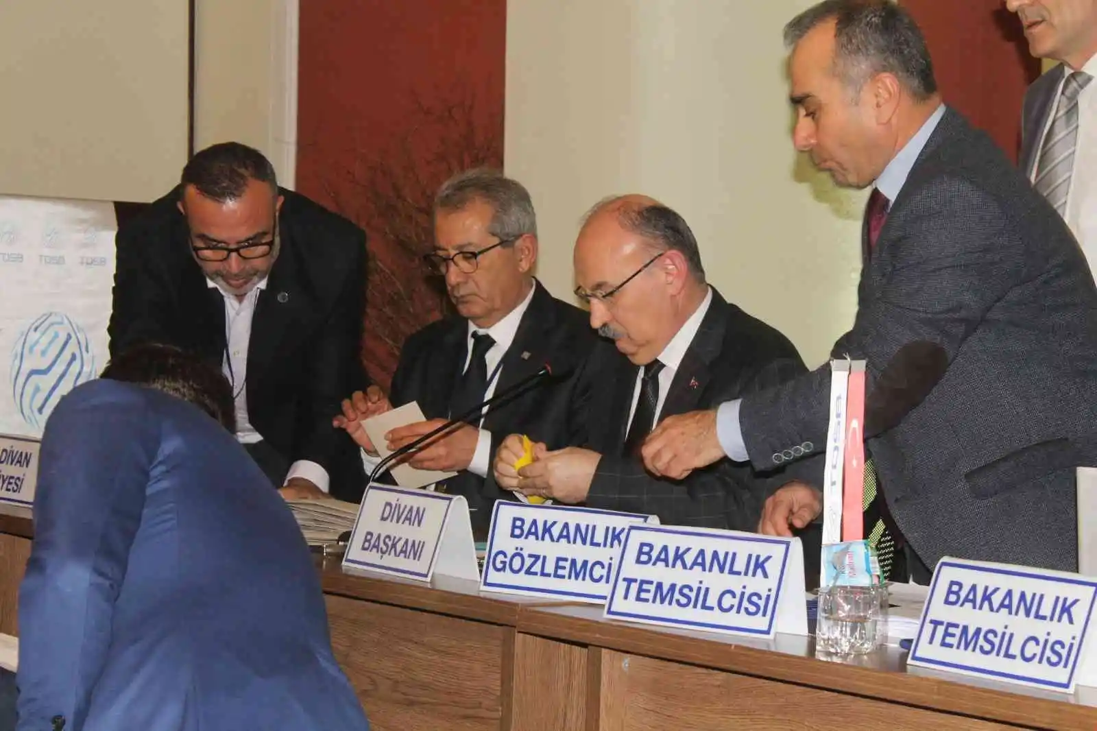 Turgutlu OSB’de mevcut yönetimle devam kararı
