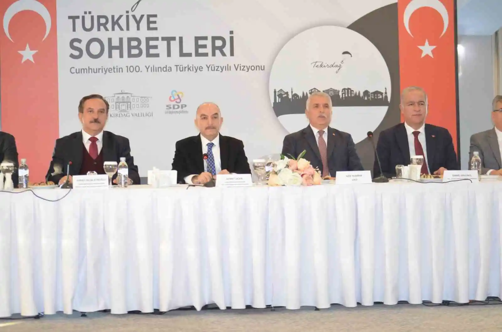 Cumhurbaşkanı Danışmanı Oğan: "Türkiye Cumhurbaşkanlığı Hükümet Sistemi'ne geçerek bir yönetim sistemi reformu yaptı"
, TEKİRDAĞ haberleri